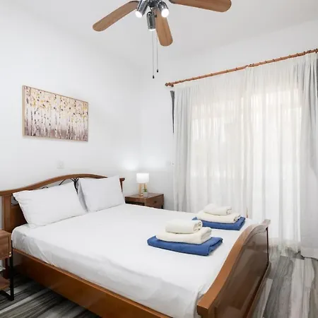 Beautiful Apartment In Harbour Paphos, Central & Close To Beach Exterior photo